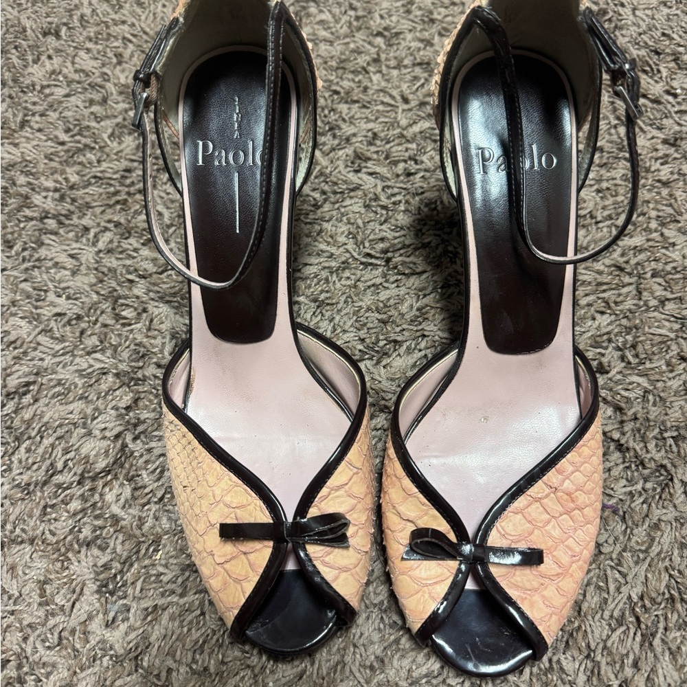 Paolo Women's Black and Tan Peep-Toe Heels